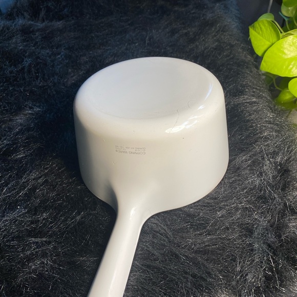 1 Corning Ware White Range Topper 1.5 Liter Pan